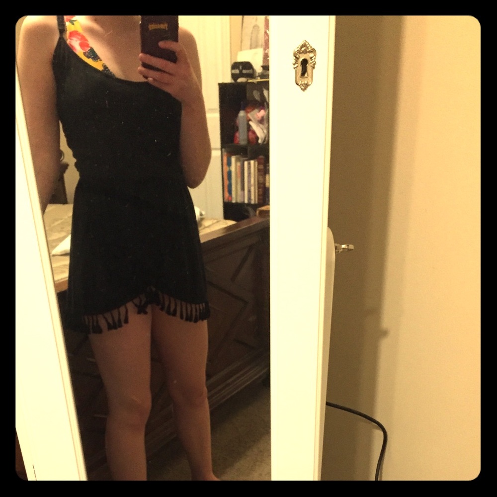 Victoria’s Secret Swim coverup XL black w/fringes